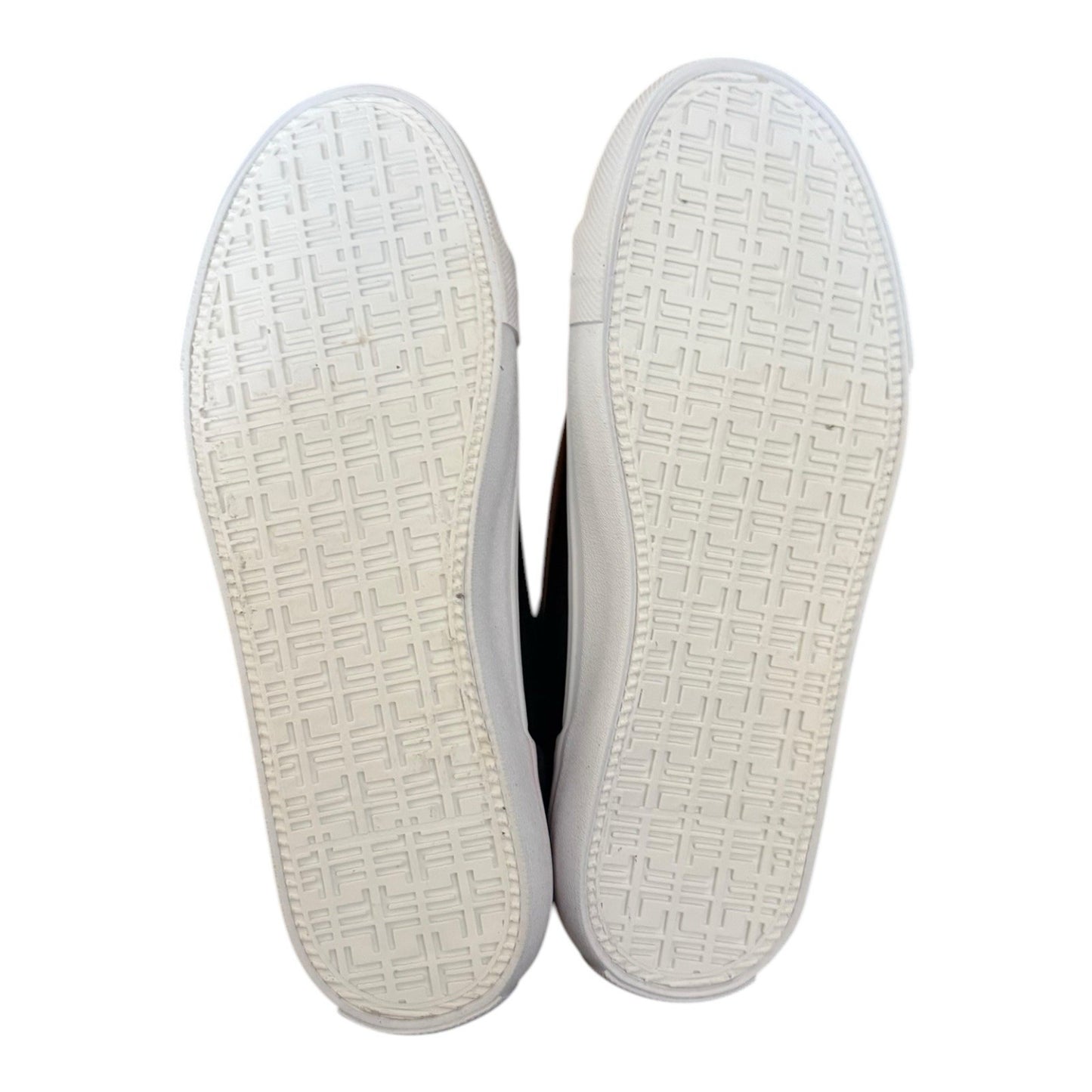 London Fog Low Top Black Sneakers