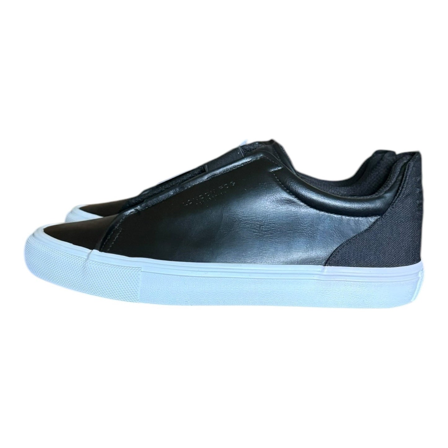 London Fog Low Top Black Sneakers