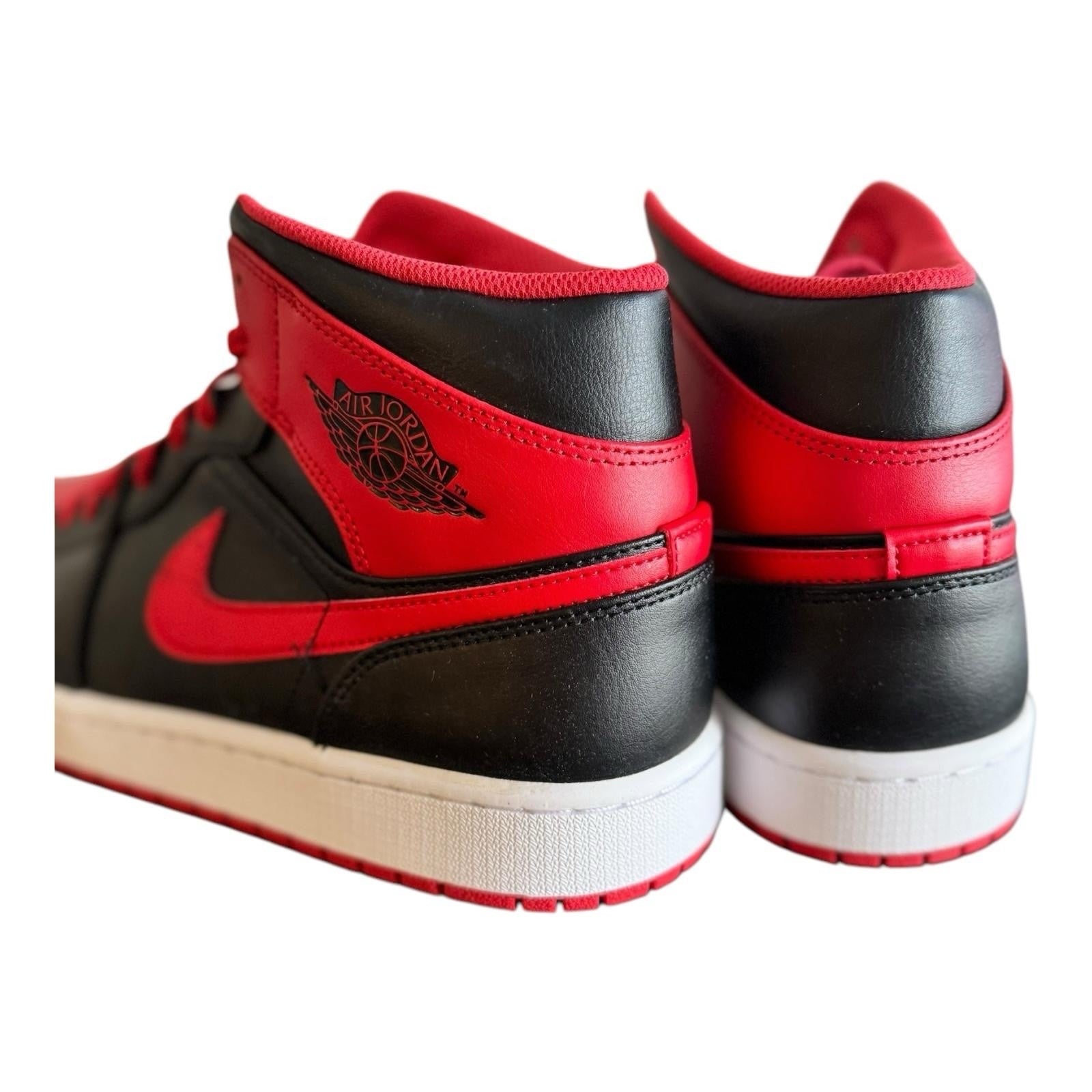 Jordan 1 Mid Black/Fire Red-White size 13