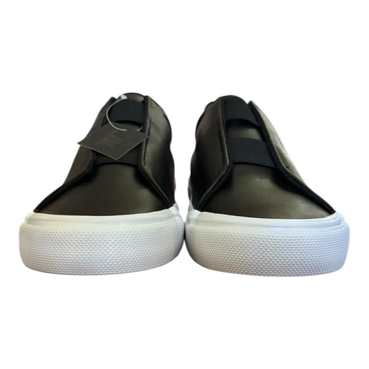 London Fog Low Top Black Sneakers