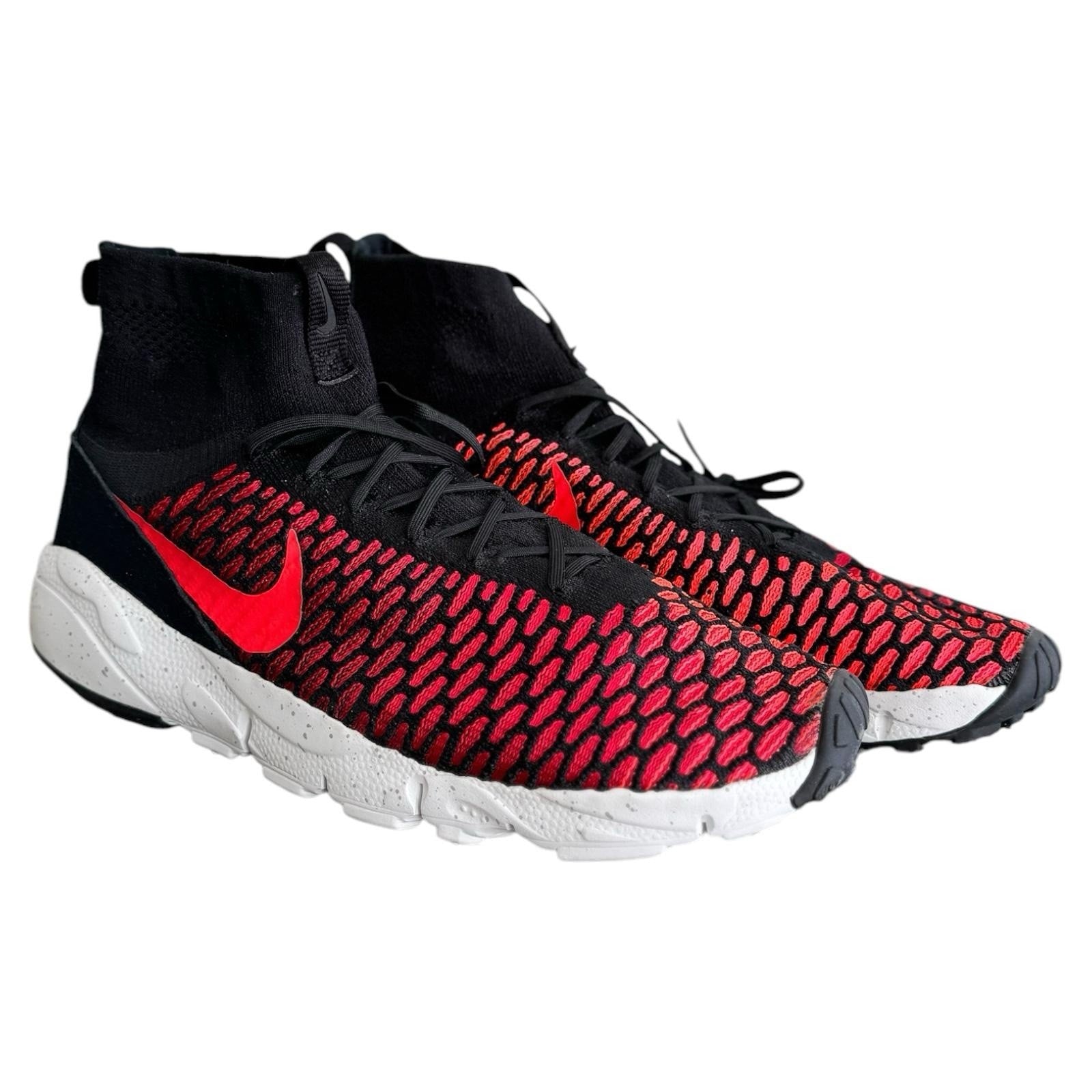 Nike Air Footstep Magistrate Fly Knit Red